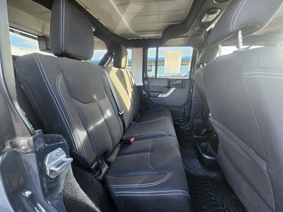 2017 Jeep Wrangler Unlimited Sahara 4x4