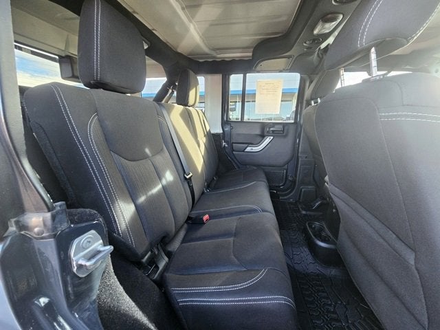 2017 Jeep Wrangler Unlimited Sahara 4x4