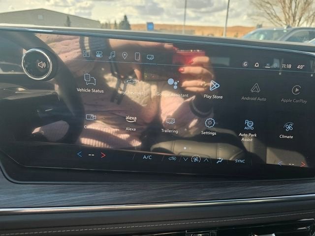 2025 Chevrolet Suburban LS