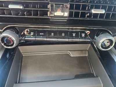 2025 Chevrolet Suburban LS