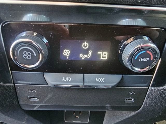 2025 Chevrolet Suburban LS