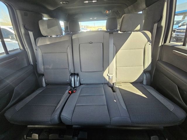 2025 Chevrolet Suburban LS