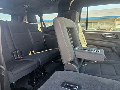 2025 Chevrolet Suburban LS