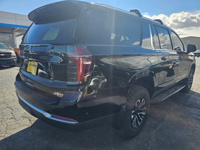 2025 Chevrolet Suburban LS