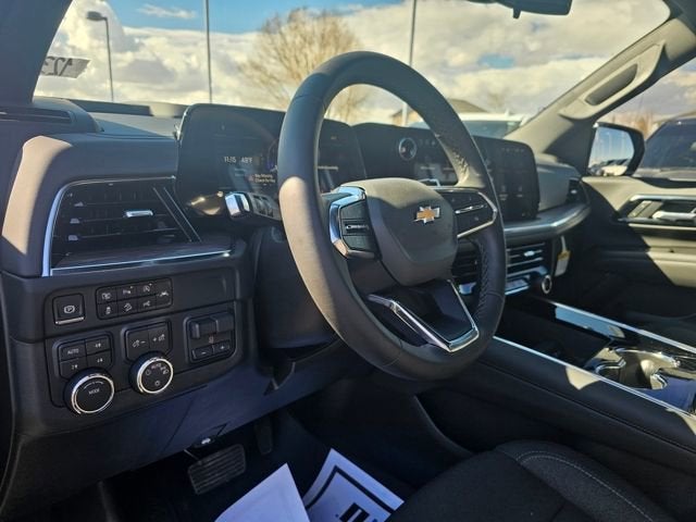 2025 Chevrolet Suburban LS