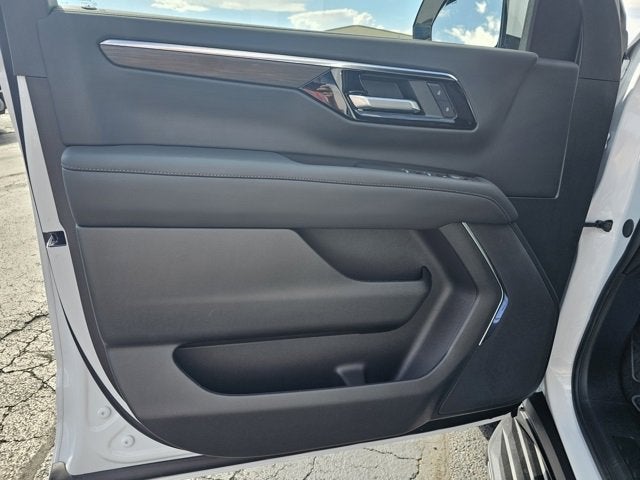 2025 Chevrolet Tahoe LS