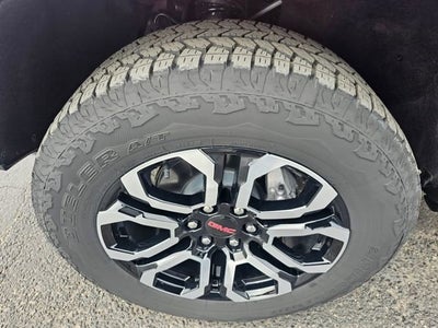 2025 GMC Canyon AT4