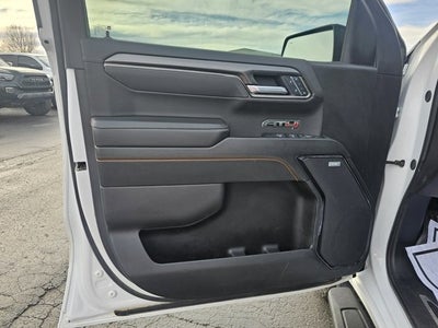 2025 GMC Sierra 1500 AT4