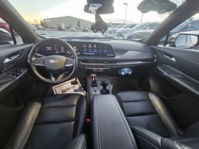 2024 Cadillac XT4 Premium Luxury