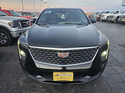 2024 Cadillac XT4 Premium Luxury