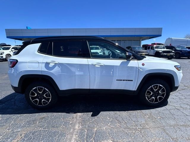 2025 Jeep Compass Trailhawk