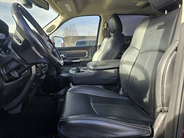 2018 RAM 2500 Laramie Crew Cab 4x4 6'4" Box