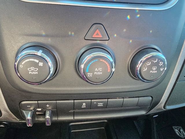 2018 RAM 2500 Tradesman Crew Cab 4x4 8' Box