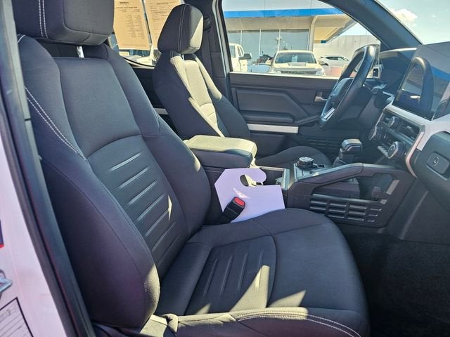 2024 Toyota Tacoma 4WD SR5