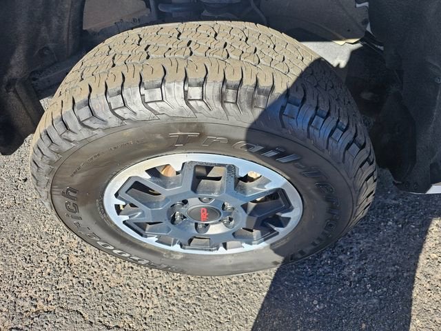 2024 Toyota Tacoma 4WD SR5