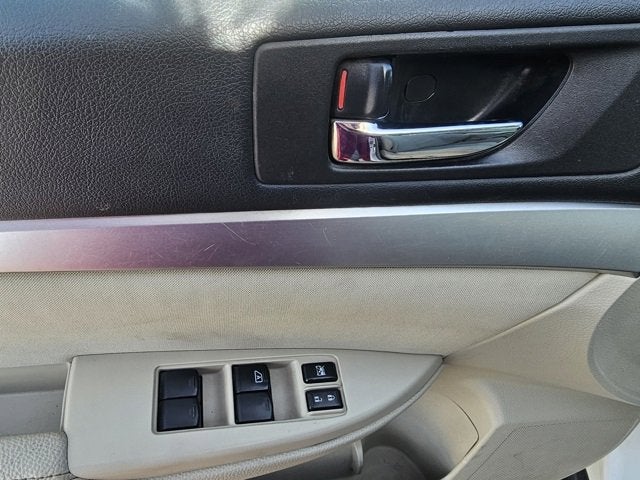 2010 Subaru Outback 2.5i Premium