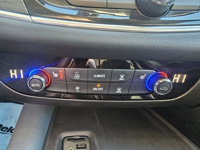 2020 Buick Enclave Essence