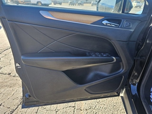 2015 Lincoln MKC Base