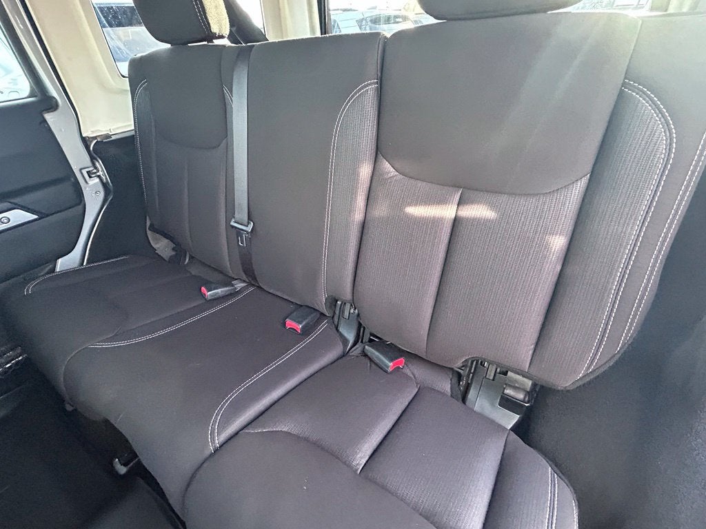 2013 Jeep Wrangler Unlimited Sahara