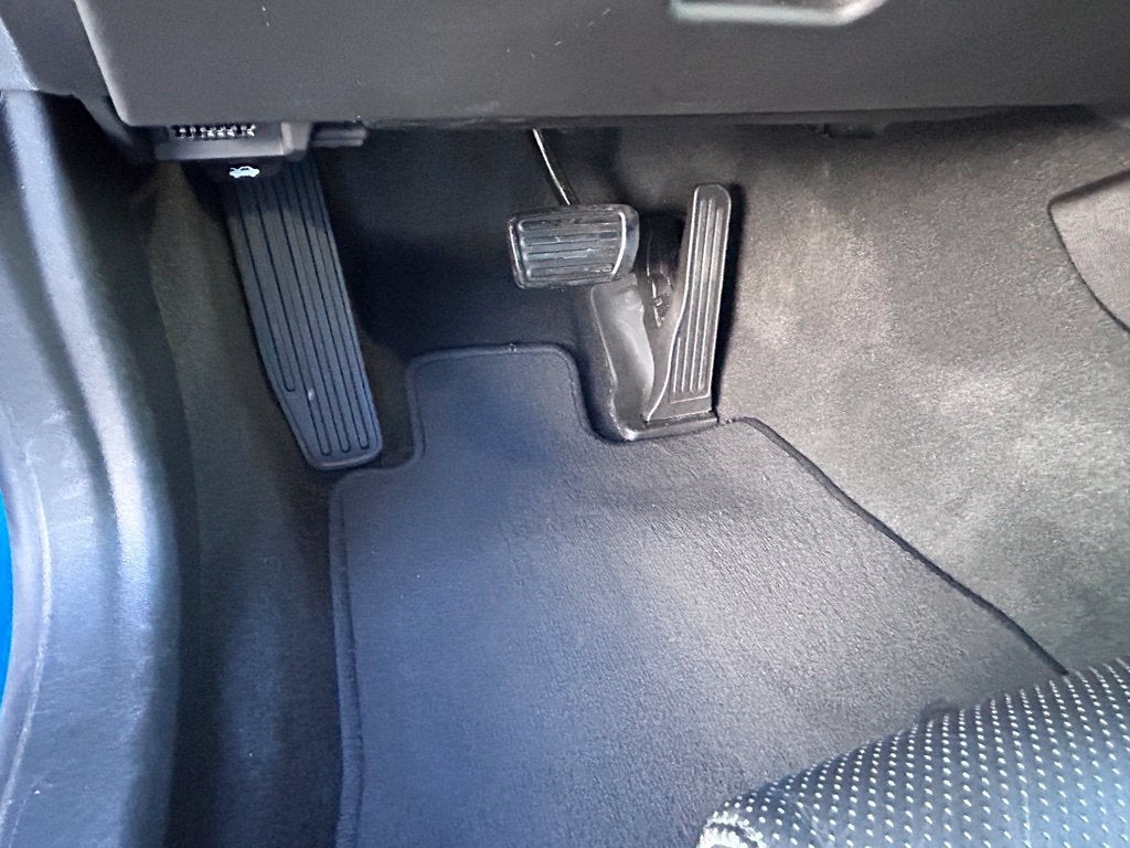 2024 Chevrolet Camaro 3LT - Photo 26