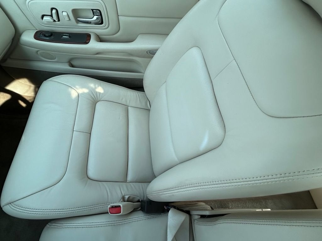1999 Cadillac Deville Standard
