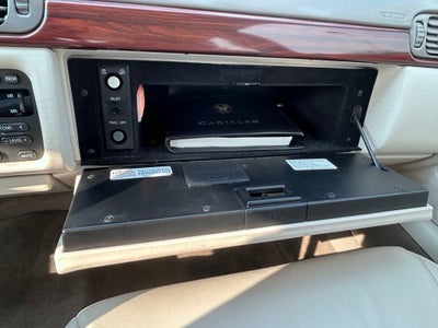 1999 Cadillac Deville Standard
