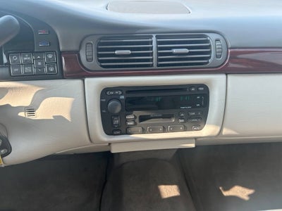 1999 Cadillac Deville Standard