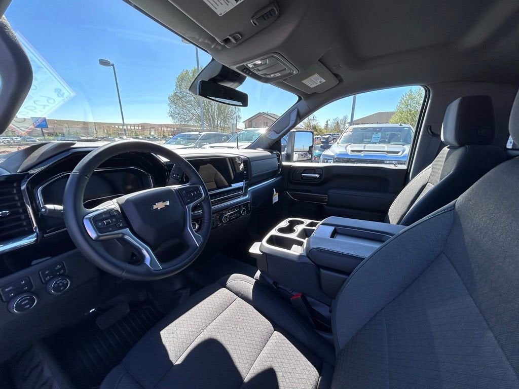2025 Chevrolet Silverado 3500 HD LT