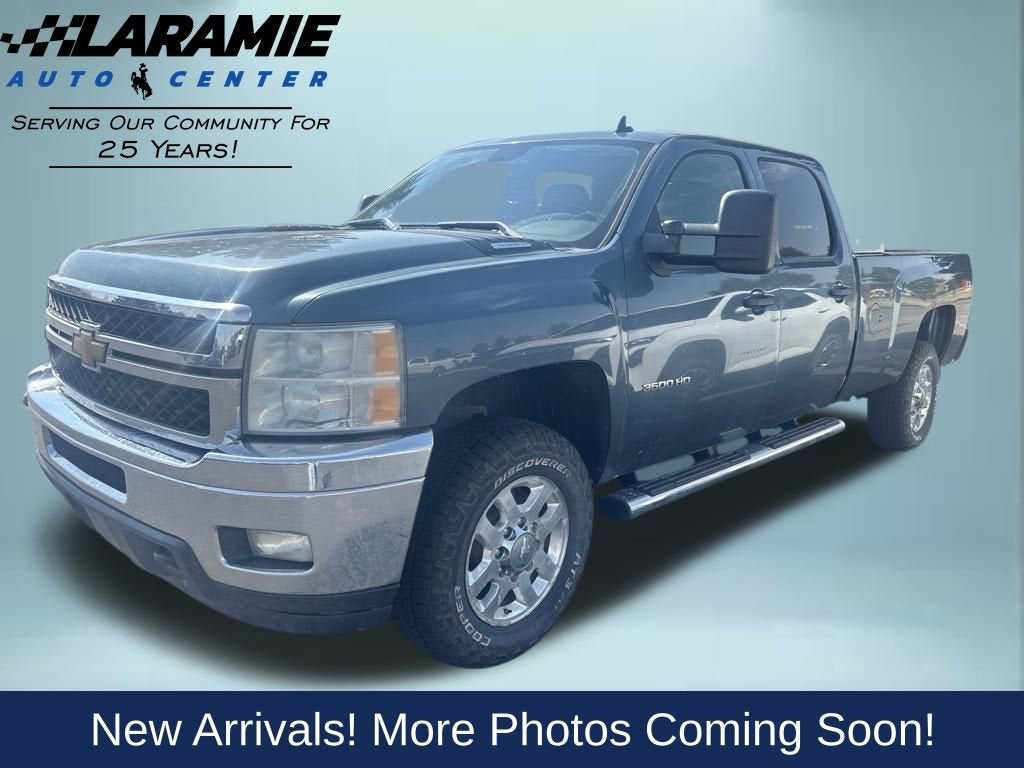 2011 Chevrolet Silverado 3500 HD DRW LT