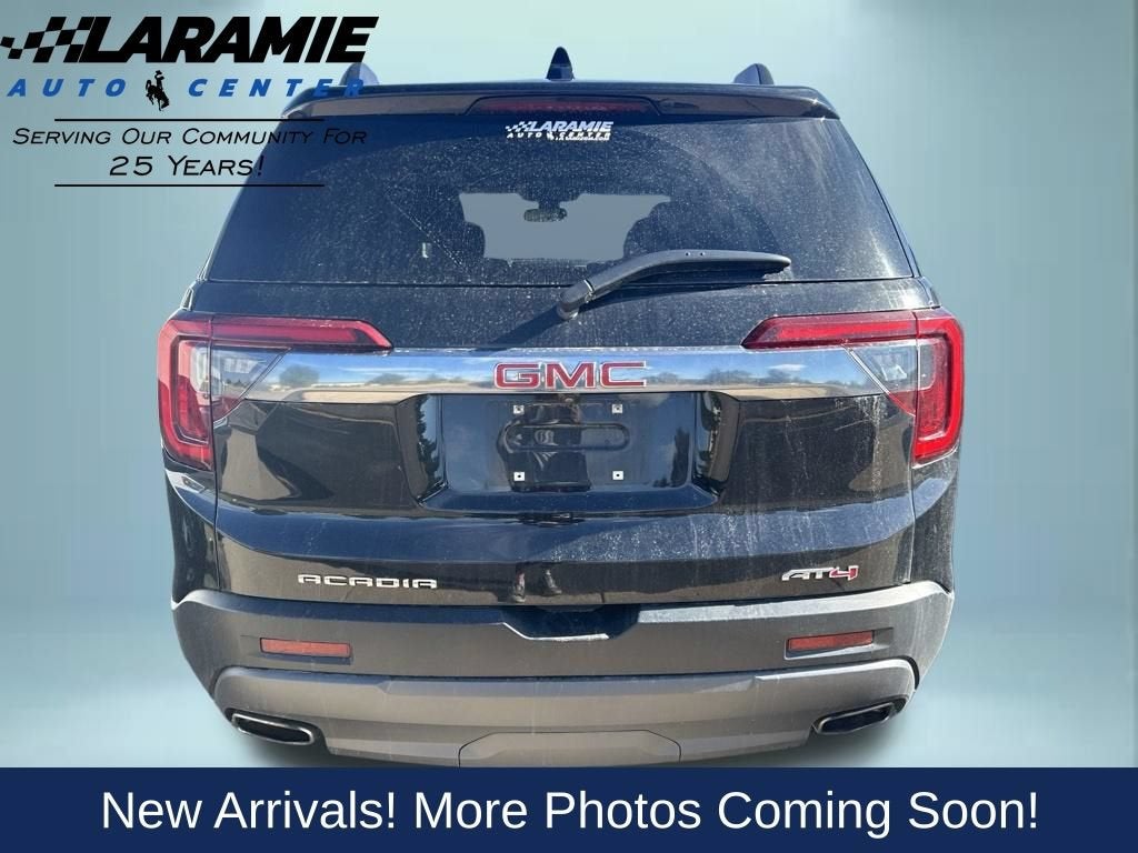 2023 GMC Acadia AT4