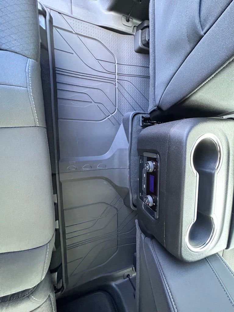 2026 Chevrolet Suburban LS - Photo 35
