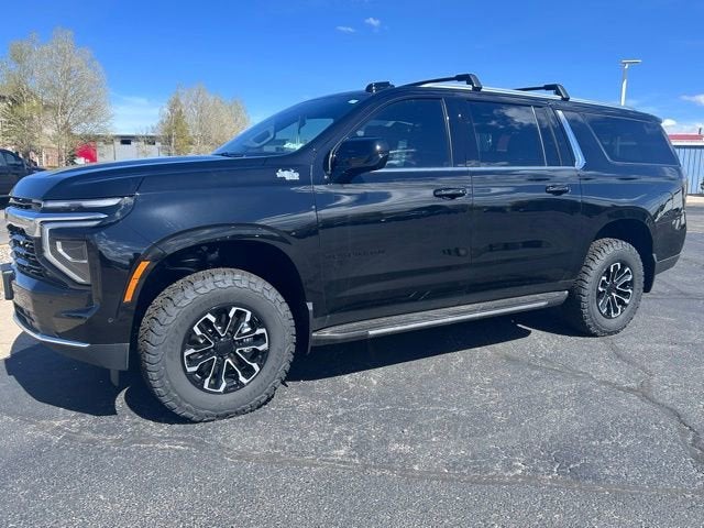 2025 Chevrolet Suburban LS