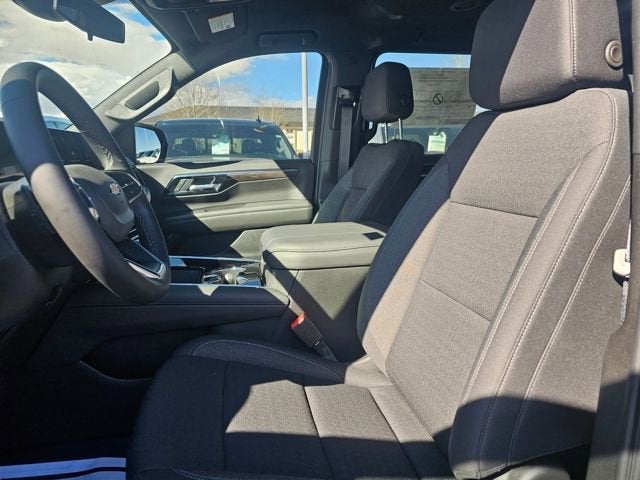 2025 Chevrolet Suburban LS - Photo 16