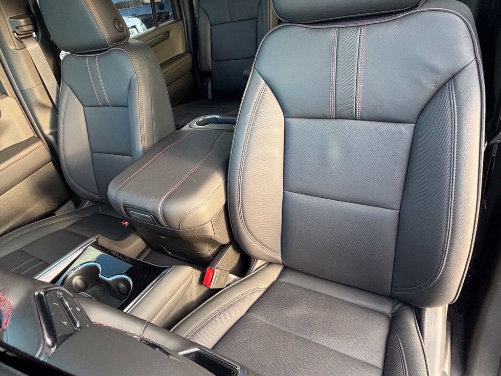 2026 Chevrolet Suburban RST - Photo 32