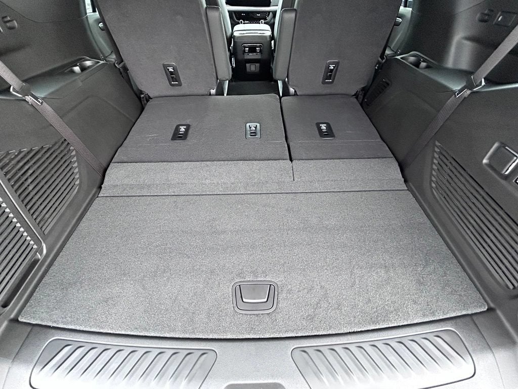 2026 Chevrolet Tahoe LT - Photo 10