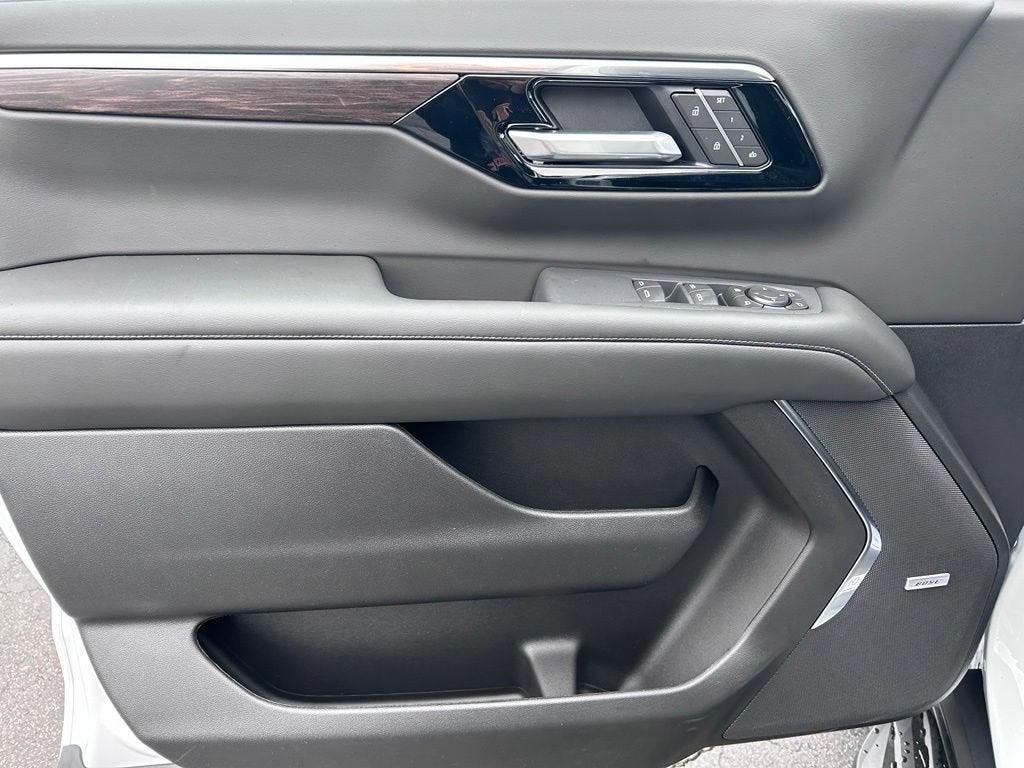 2026 Chevrolet Tahoe LT - Photo 31