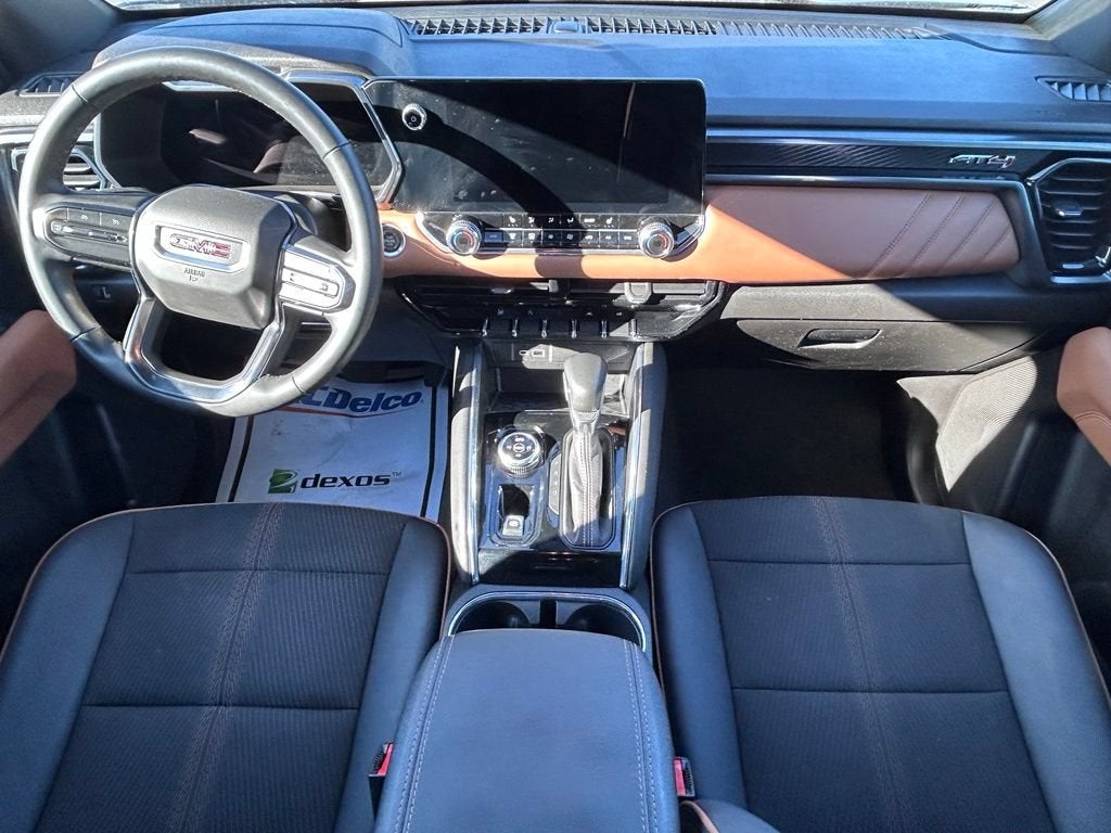 2025 GMC Canyon AT4