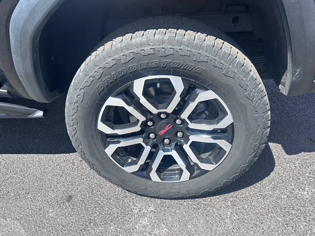 2025 GMC Canyon AT4