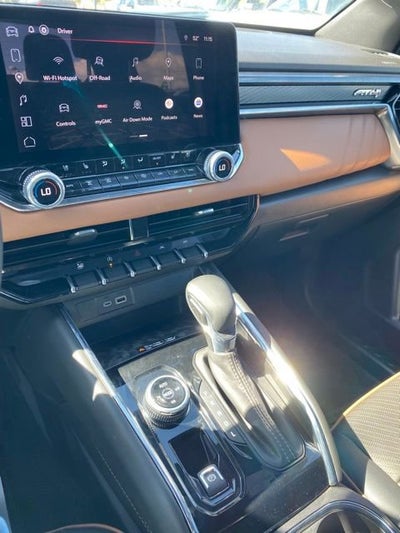 2024 GMC Canyon AT4