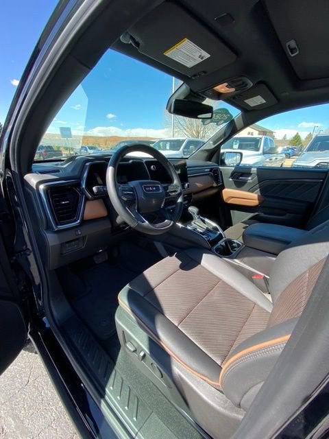 2024 GMC Canyon AT4