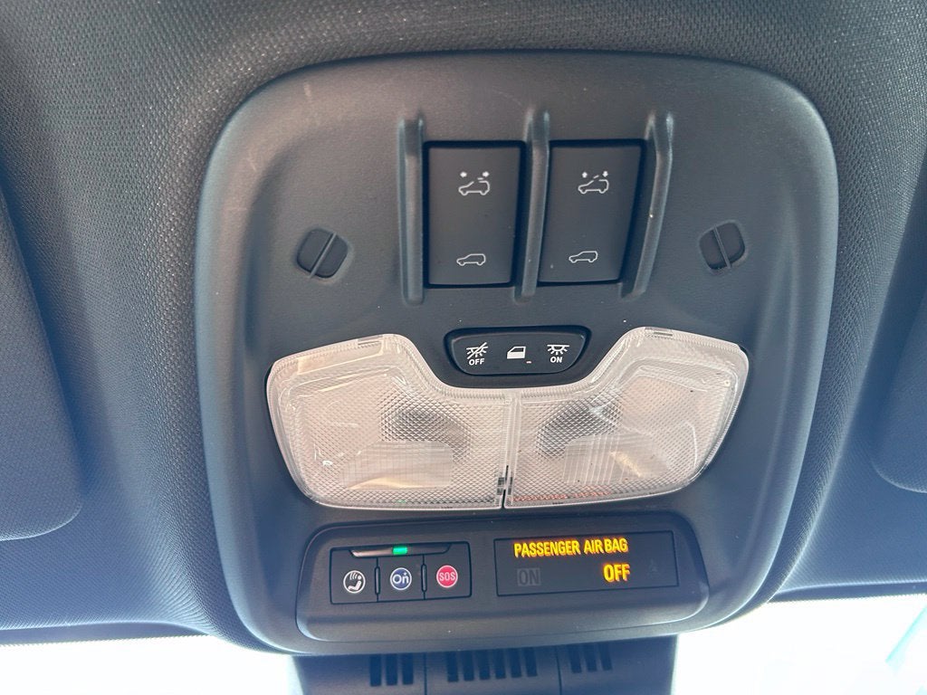 2023 GMC Canyon 4WD AT4