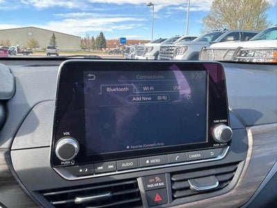2025 Nissan Altima SV FWD