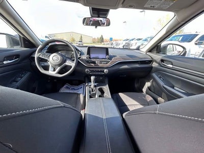 2025 Nissan Altima SV FWD