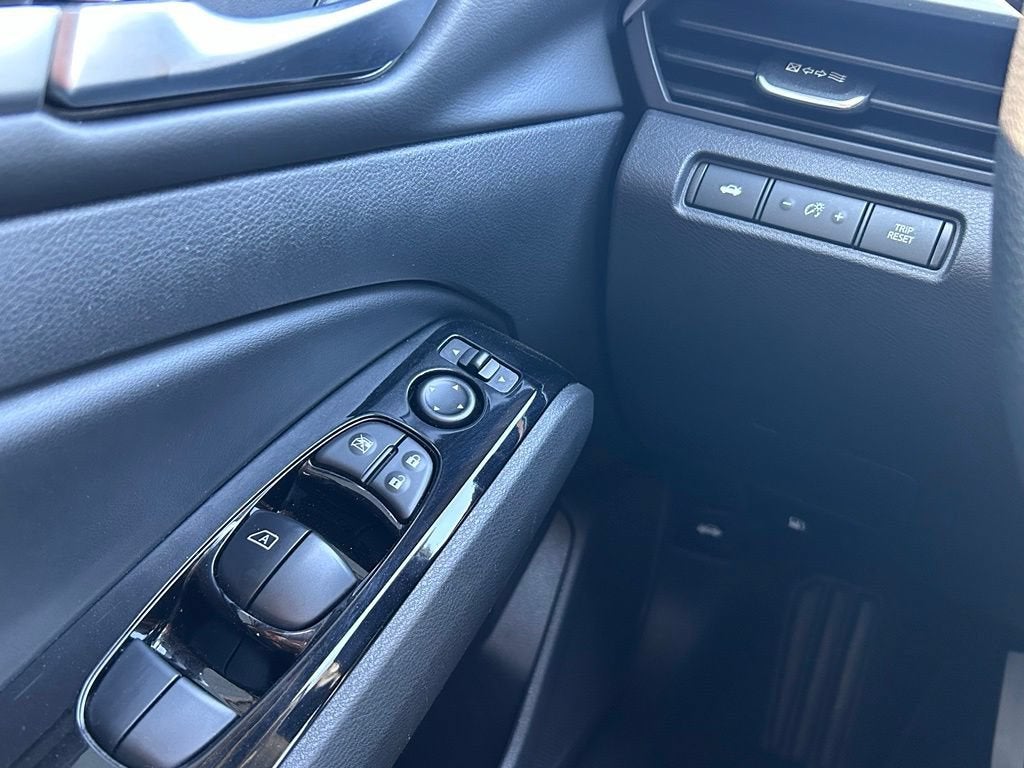 2023 Nissan Altima SV - Photo 12