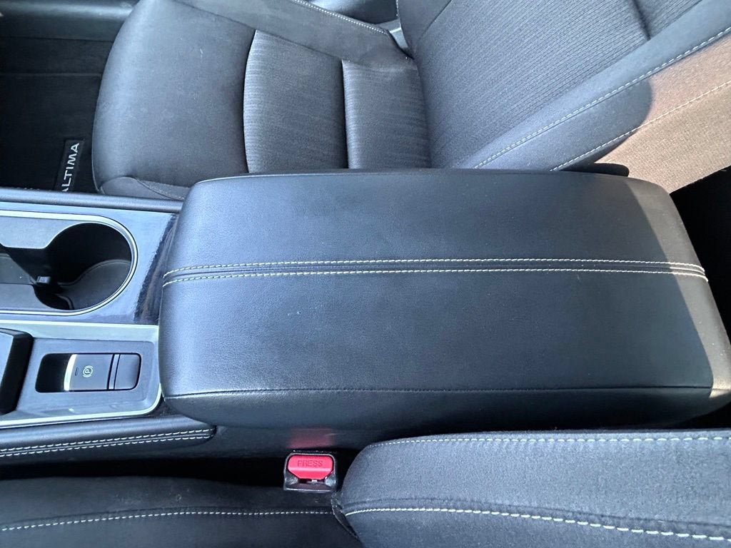 2023 Nissan Altima SV - Photo 16