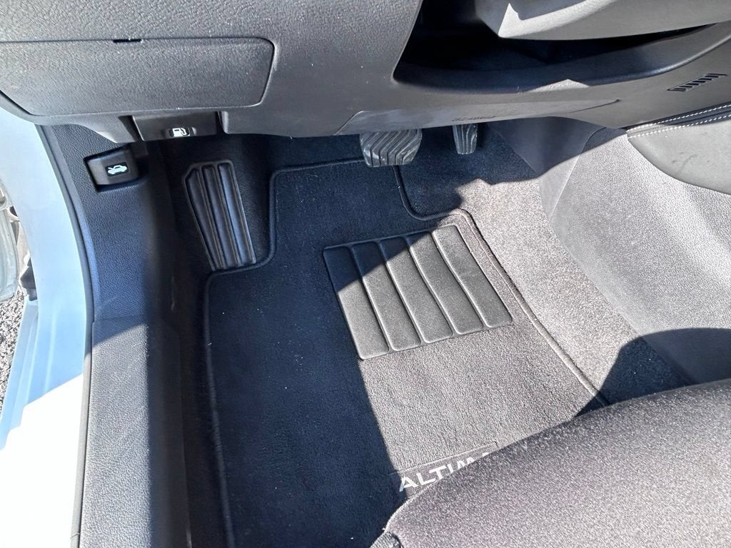 2023 Nissan Altima SV - Photo 25