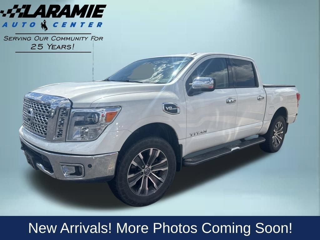 2017 Nissan TITAN SL