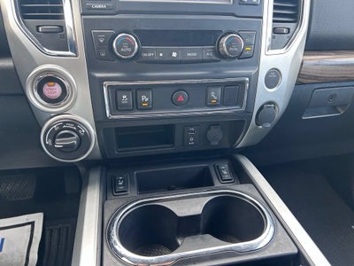 2017 Nissan TITAN SL
