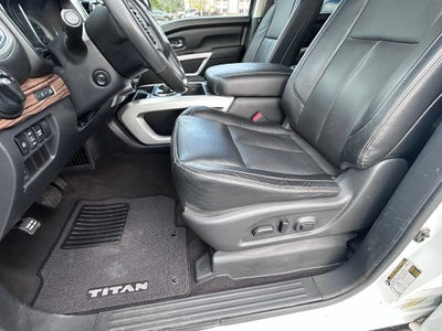 2017 Nissan TITAN SL