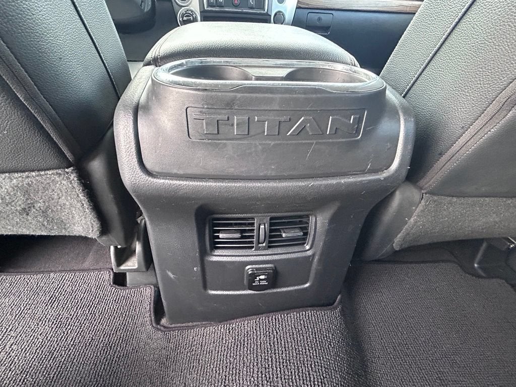2017 Nissan TITAN SL